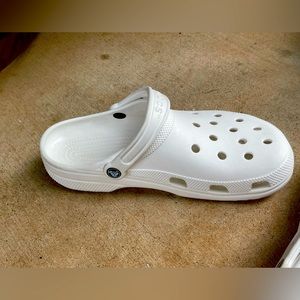 Men’s CROCS men’s size 11